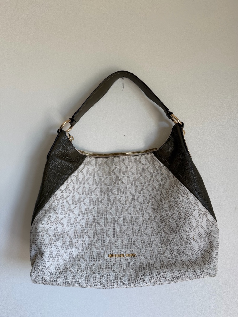 Michael Kors Aria Shoulder Bag Gold Hardware Green and Cream Color